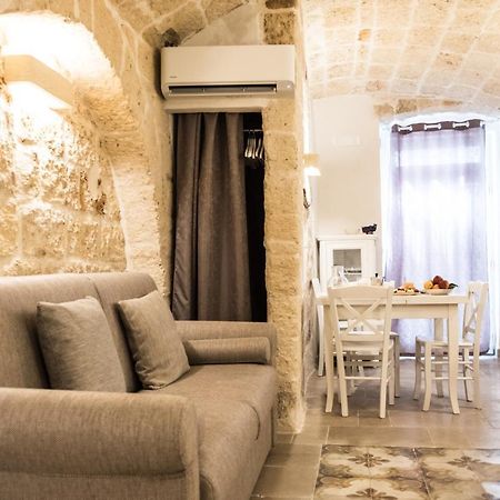 Dimore Del Borgo Antico - Il Sottano Монополі Екстер'єр фото