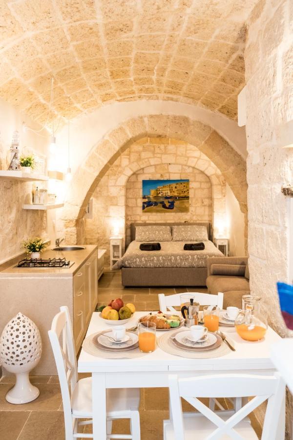 Dimore Del Borgo Antico - Il Sottano Монополі Екстер'єр фото