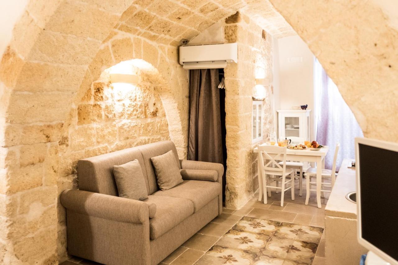Dimore Del Borgo Antico - Il Sottano Монополі Екстер'єр фото