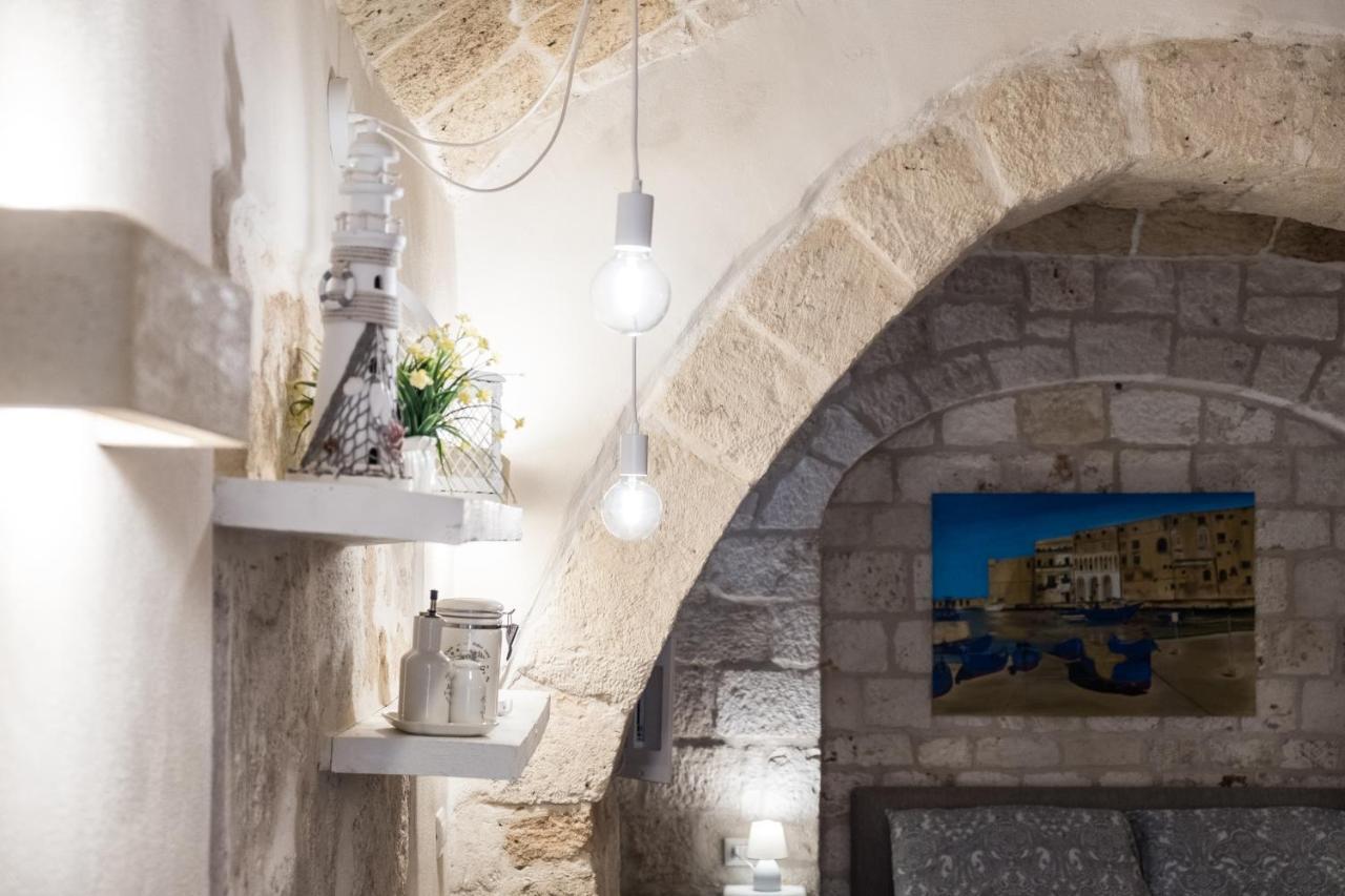 Dimore Del Borgo Antico - Il Sottano Монополі Екстер'єр фото